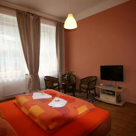 No. 16a Svahová 14 * KLV